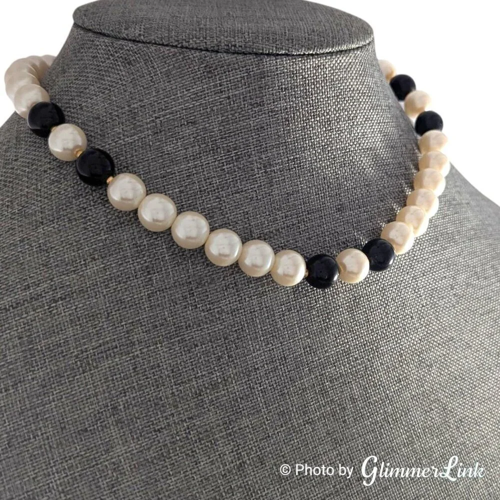 Vintage White Faux Pearl Black Lucite Stations Beaded Gold Tone Choker Necklace
